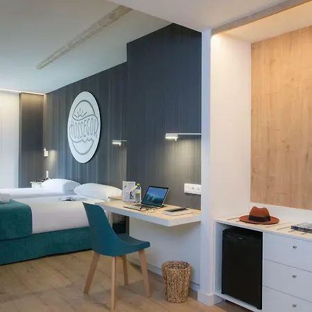Hotel Casual De Olas 2*