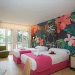 Casual De Olas By Casual 2*